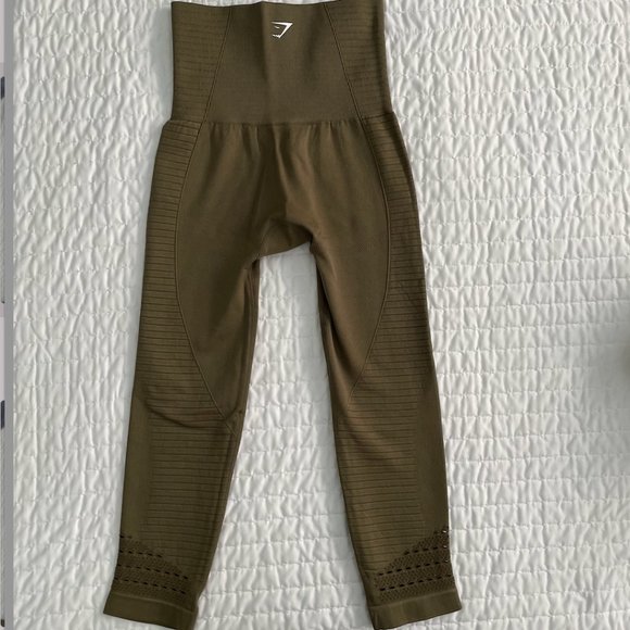 Gymshark Energy+ Seamless Cropped Legging - Olive Green - Picture 4 of 4